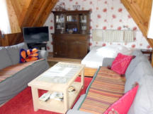 Wohnzimmer mit Schlafecke