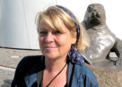 Ihre Vermieterin, Frau Schmidt
